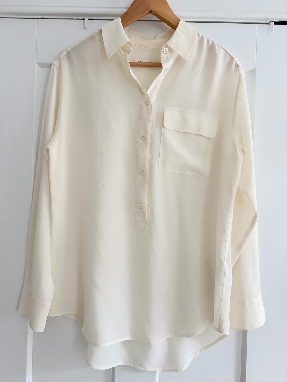 Equipment Femme 100% Silk Henley Pullover Blouse Cream Off-White Size Small